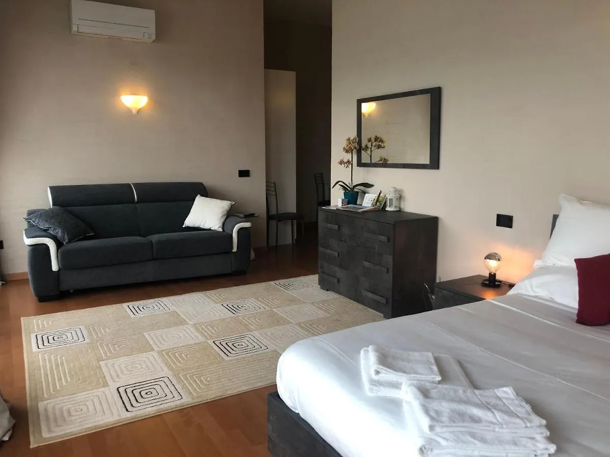 סלה קומצ'ינה Liza'S Suite'S - Room'S With A View דירה